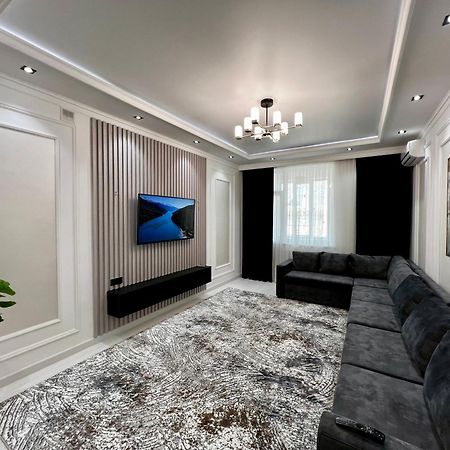 New Apartment Near The Savitsky Museum And Central Bazaar Nukus Bagian luar foto